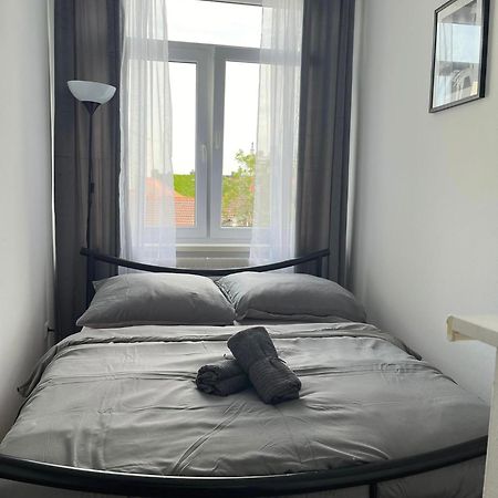 1St Plaza Apartment Bratislava Luaran gambar