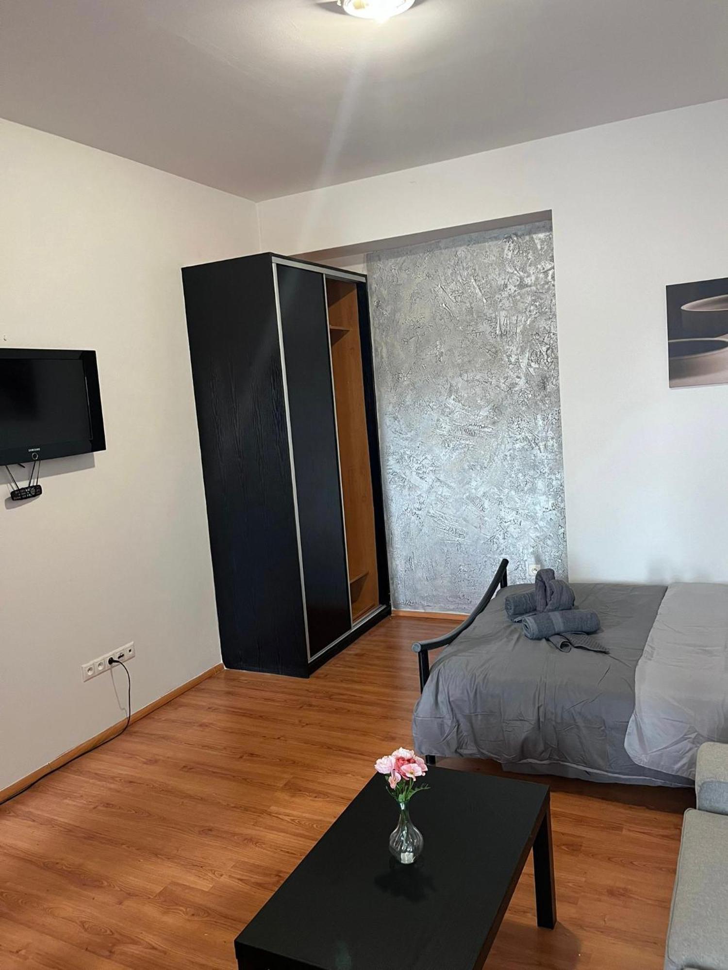1St Plaza Apartment Bratislava Luaran gambar
